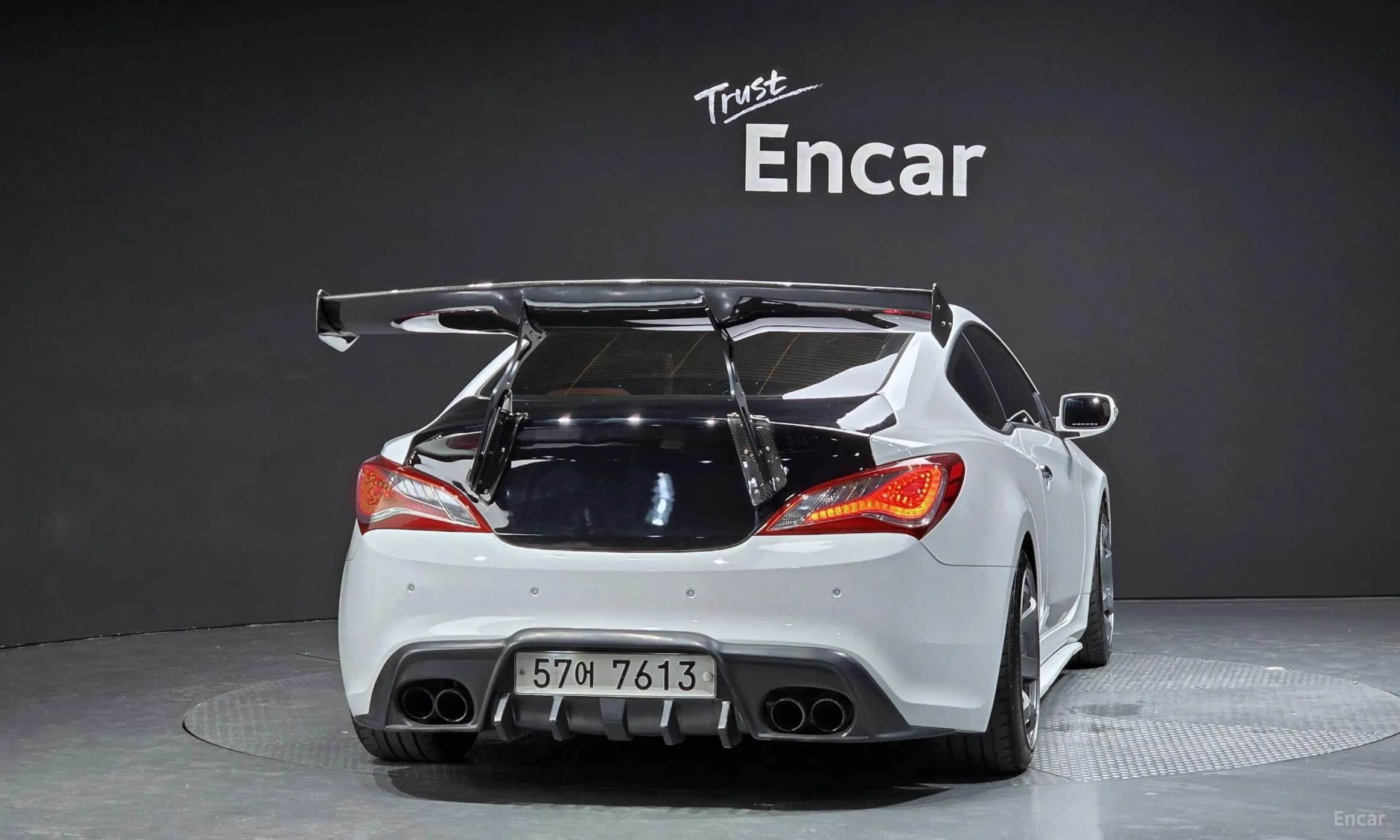 Genesis Coupe