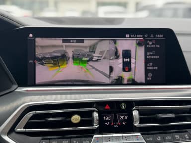 X6 (G06)