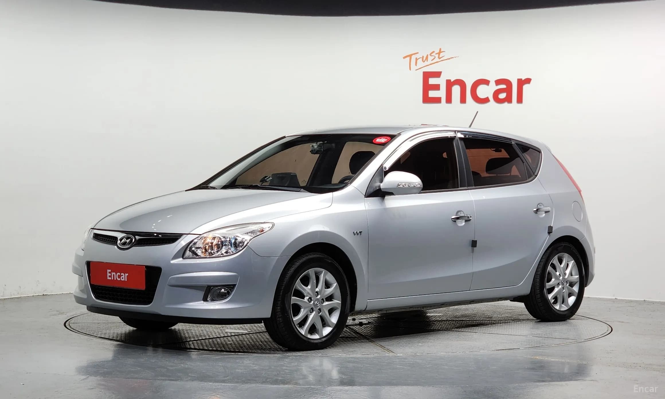 i30
