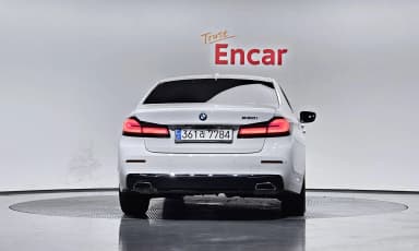 5 Series (G30)