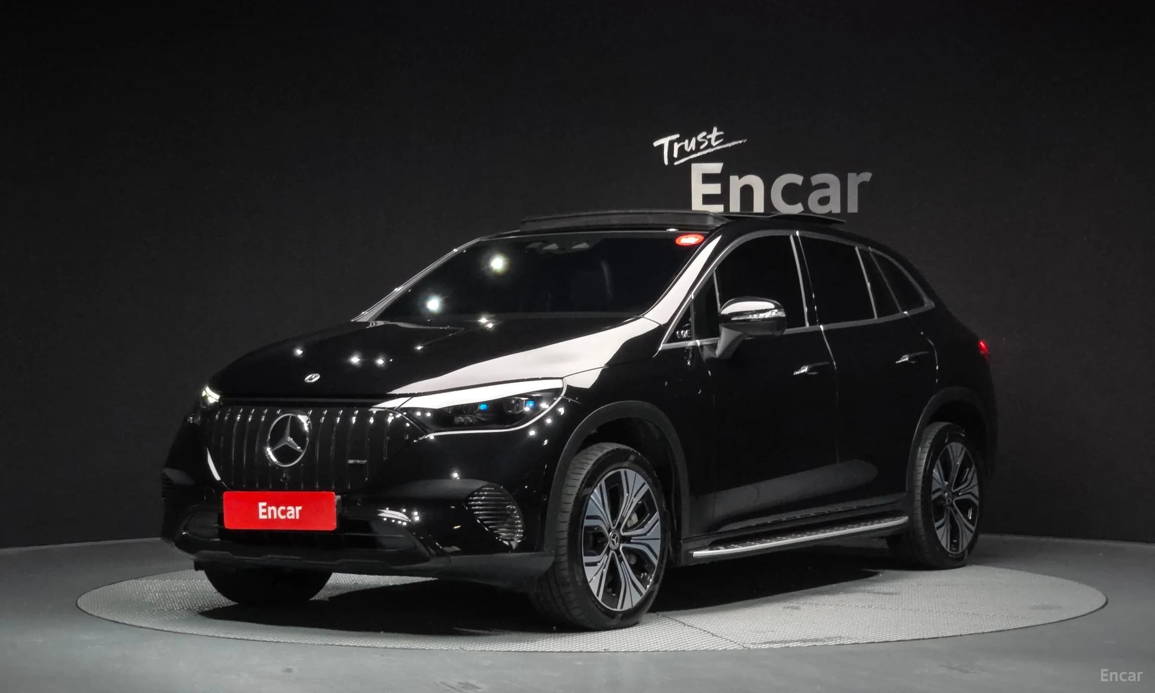 EQE SUV X294