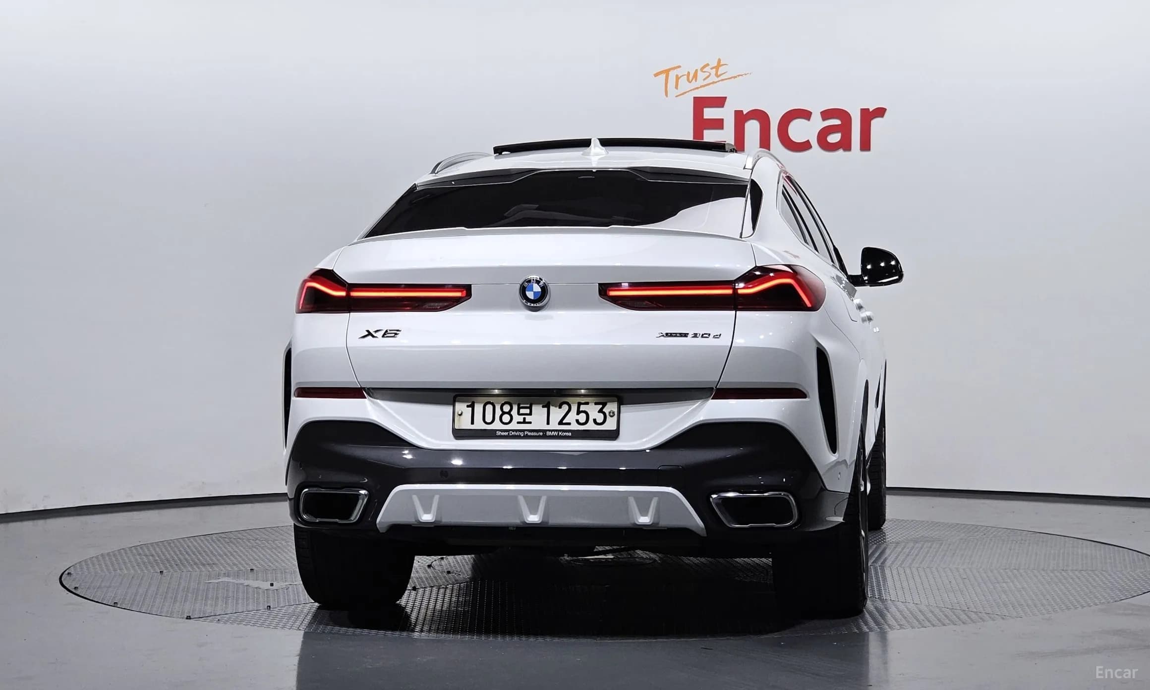 X6 (G06)
