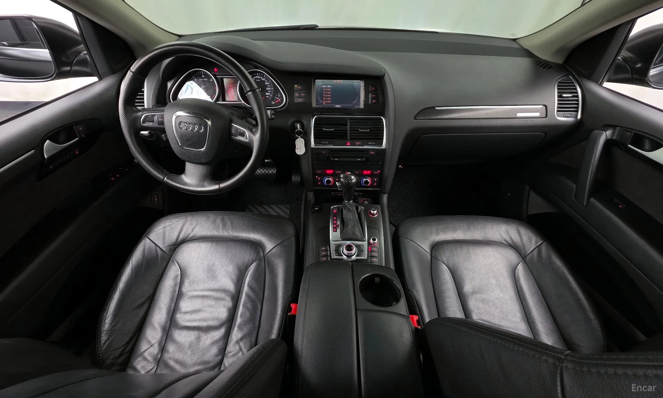 Q7