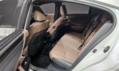 ES300h 7th Generation