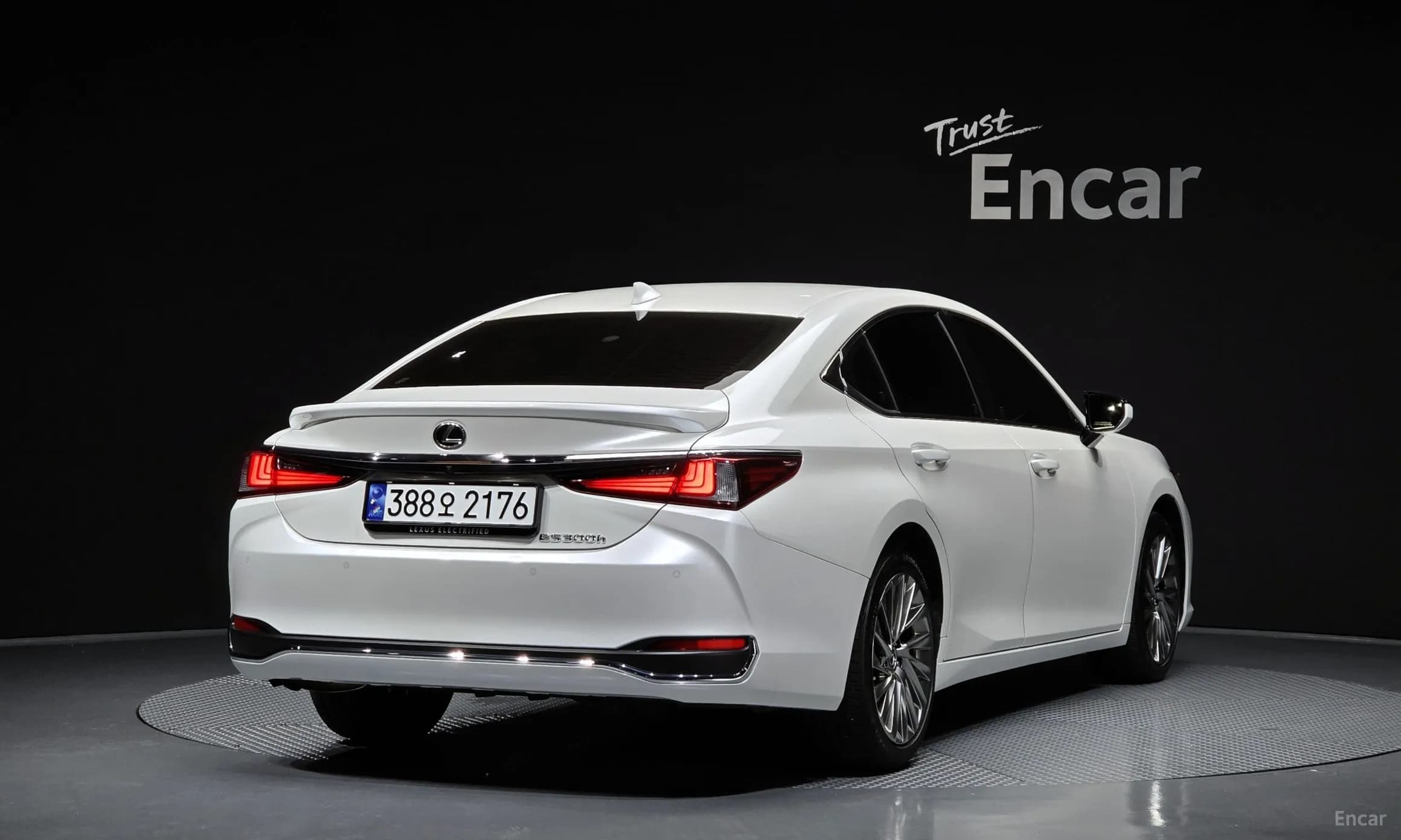 ES300h 7th Generation