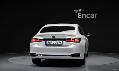 ES300h 7th Generation