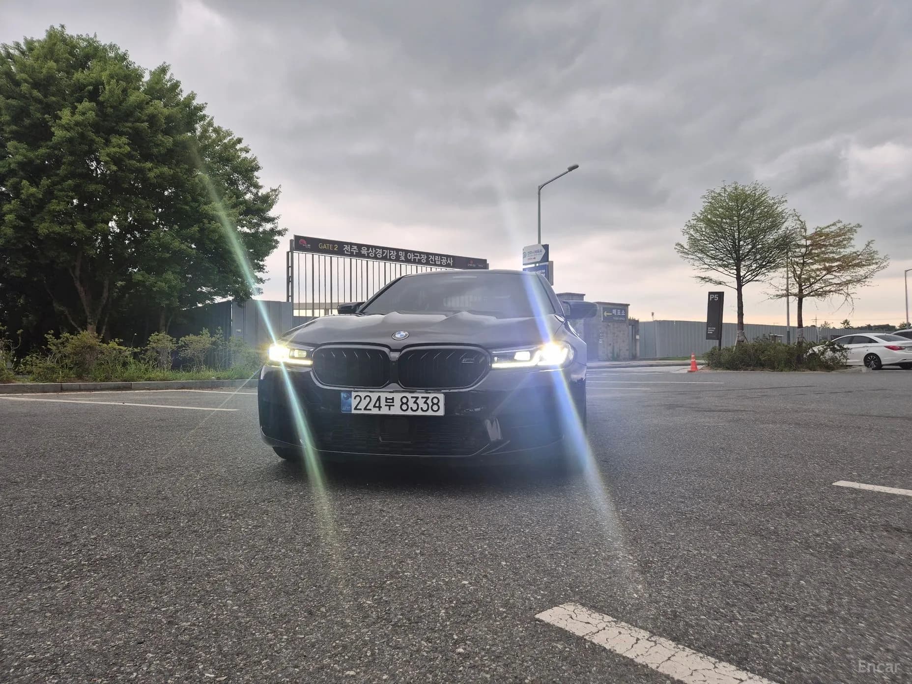 M5 (F90)