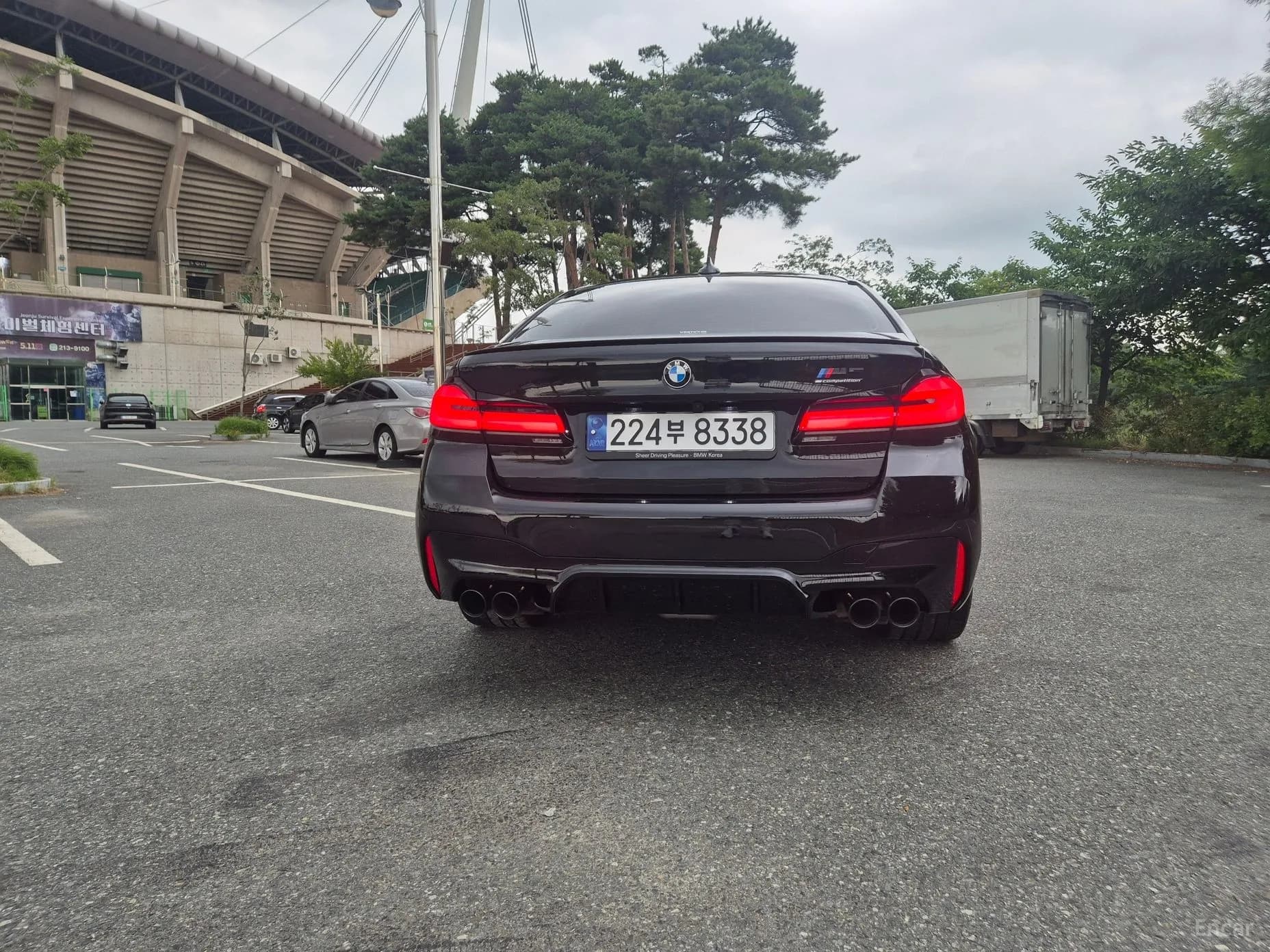 M5 (F90)
