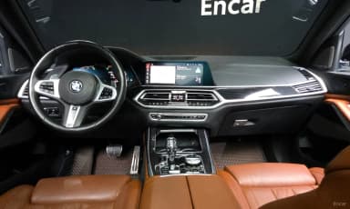 X7 (G07)