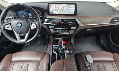 5 Series (G30)