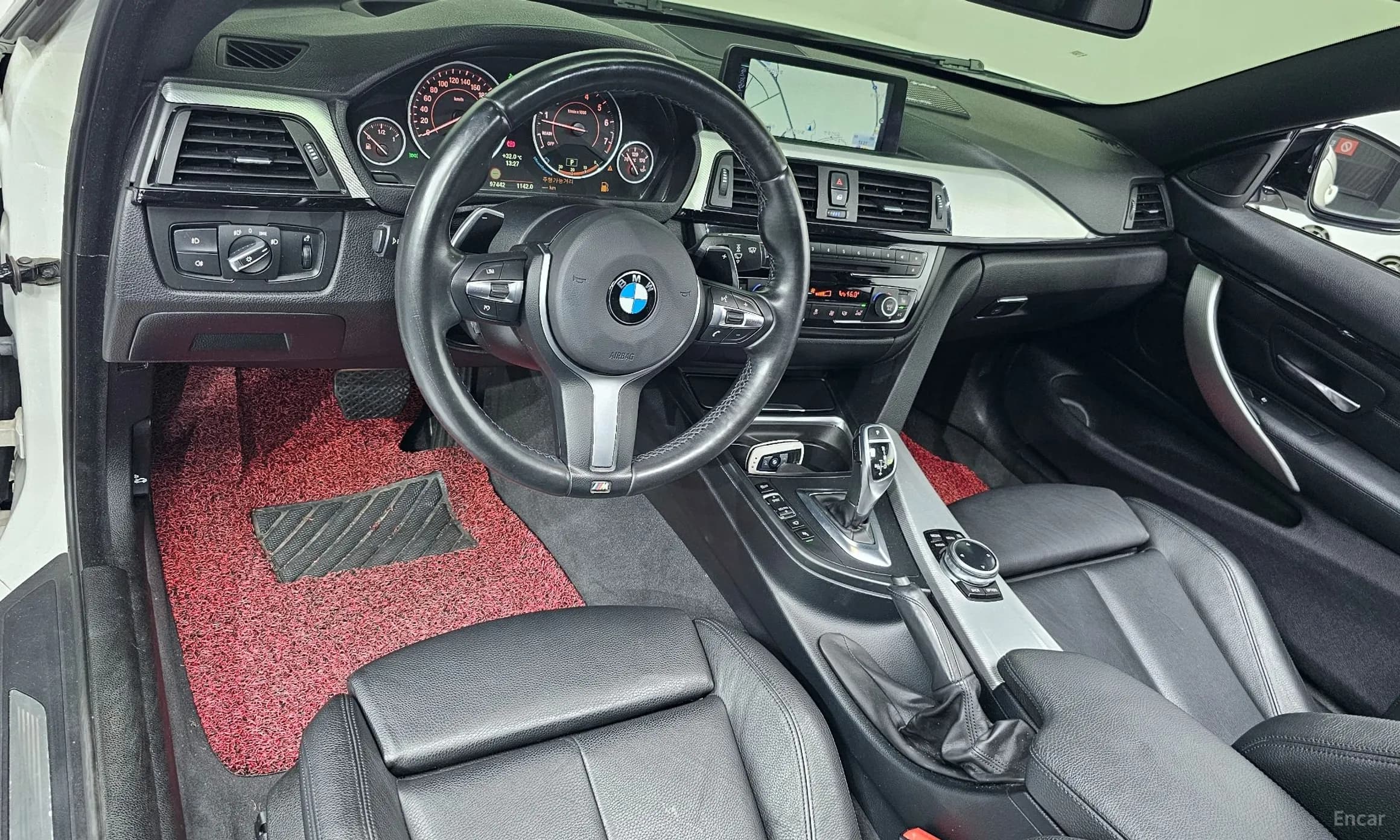 Series 4 (F32)