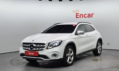 GLA-Class X156