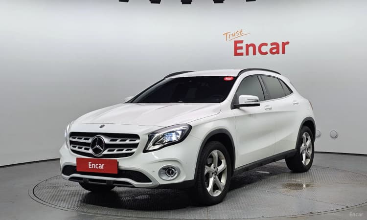 GLA-Class X156