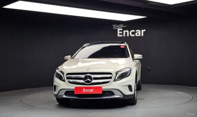 GLA-Class X156