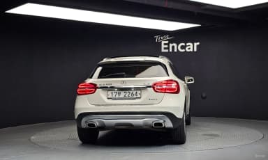 GLA-Class X156