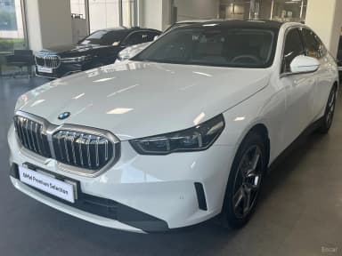 5 Series (G60)
