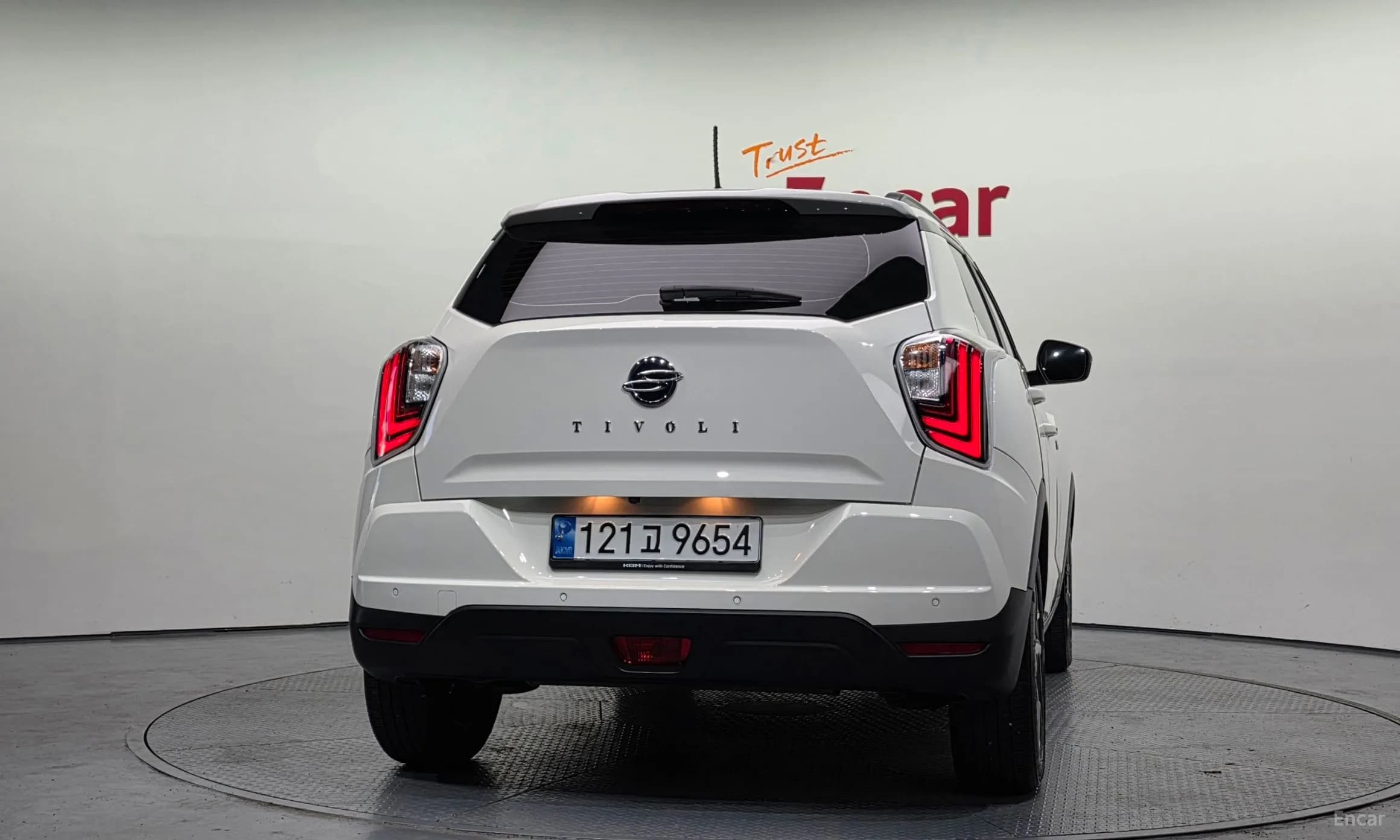 Berry New Tivoli