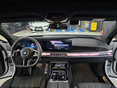 7 Series (G70)