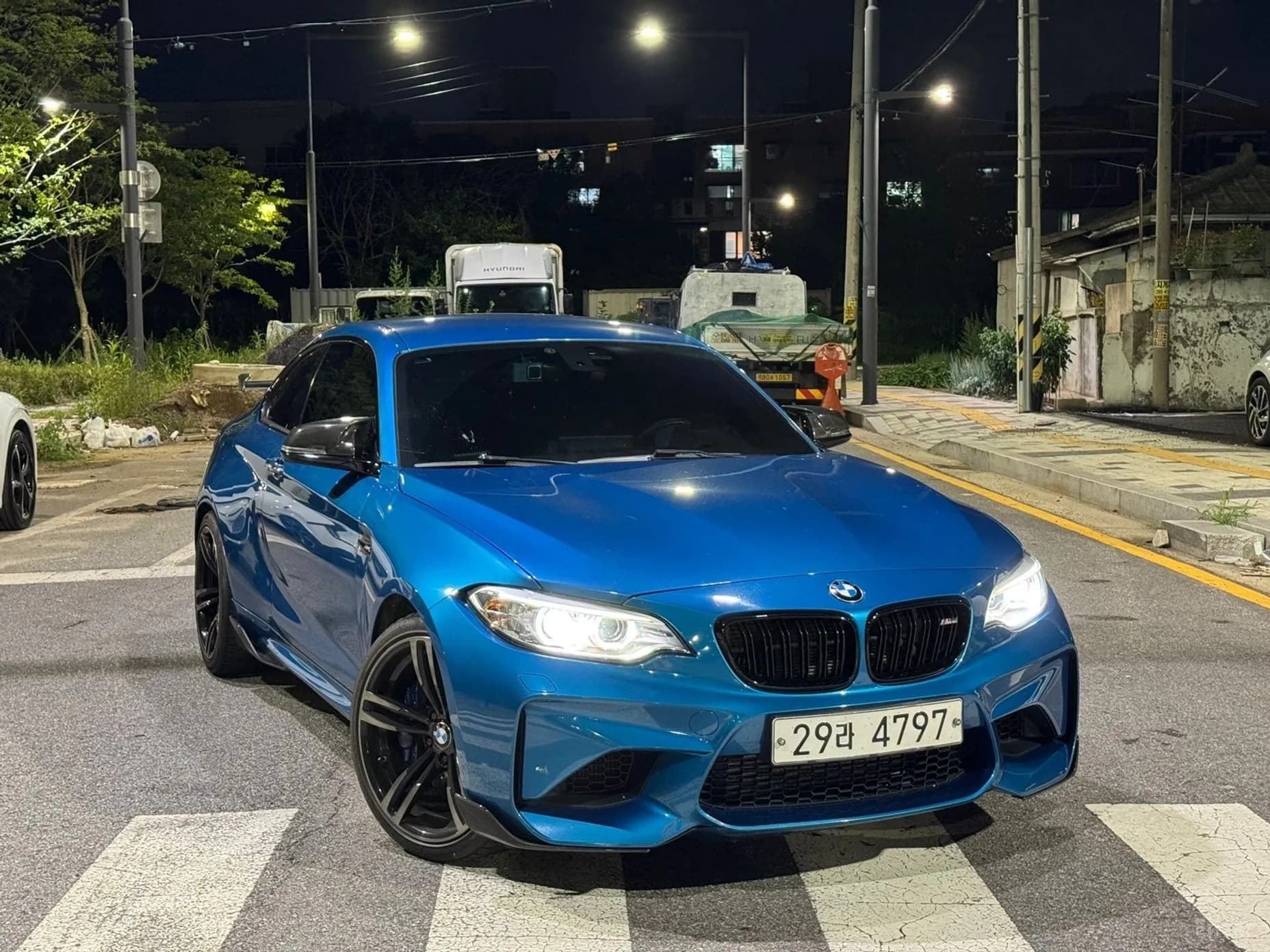 M2 (F87)