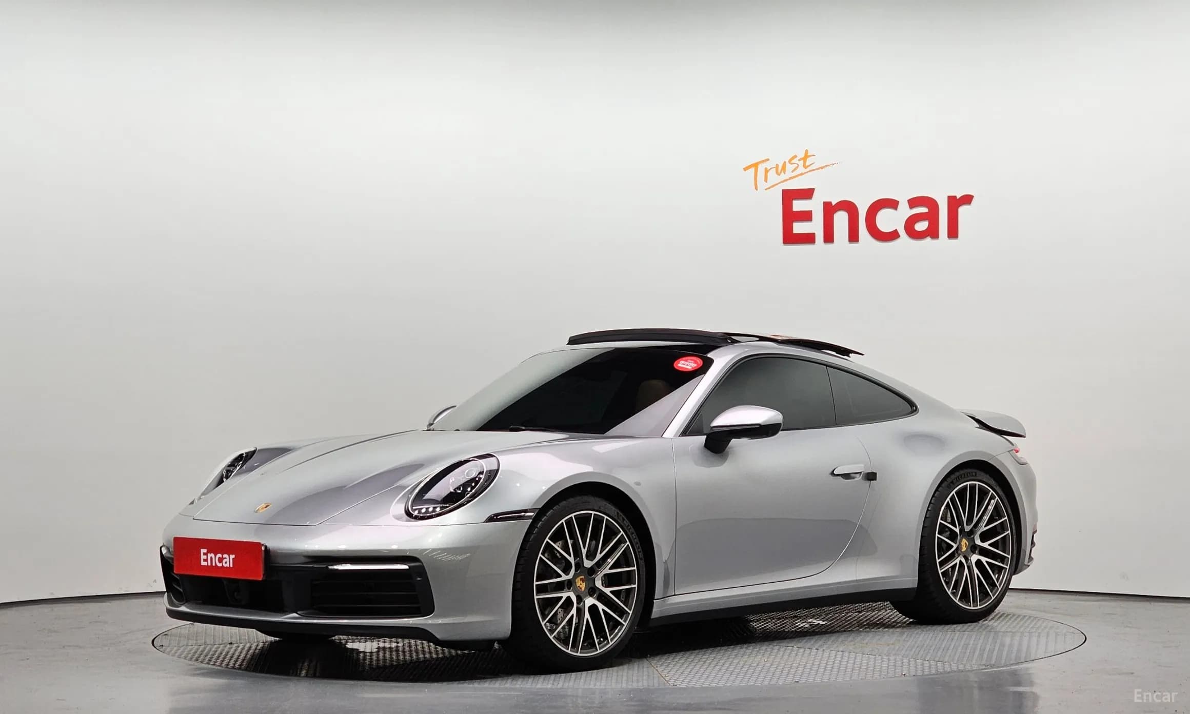 911 (992)