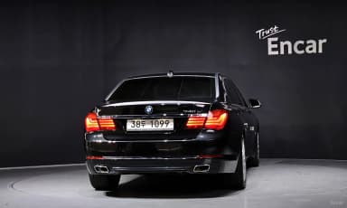 7 Series (F01)