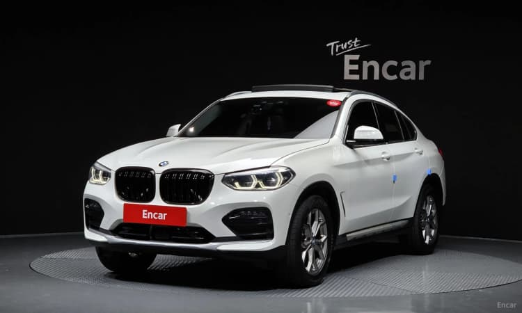 X4 (G02)