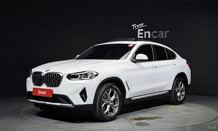 X4 (G02)