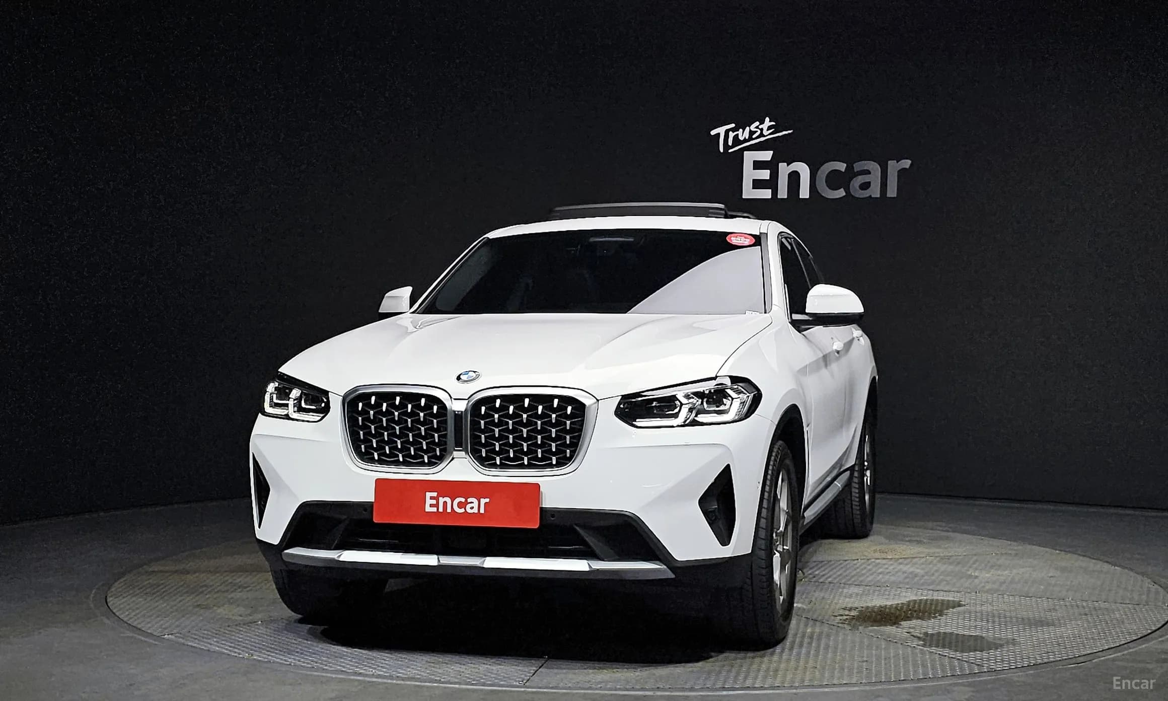 X4 (G02)