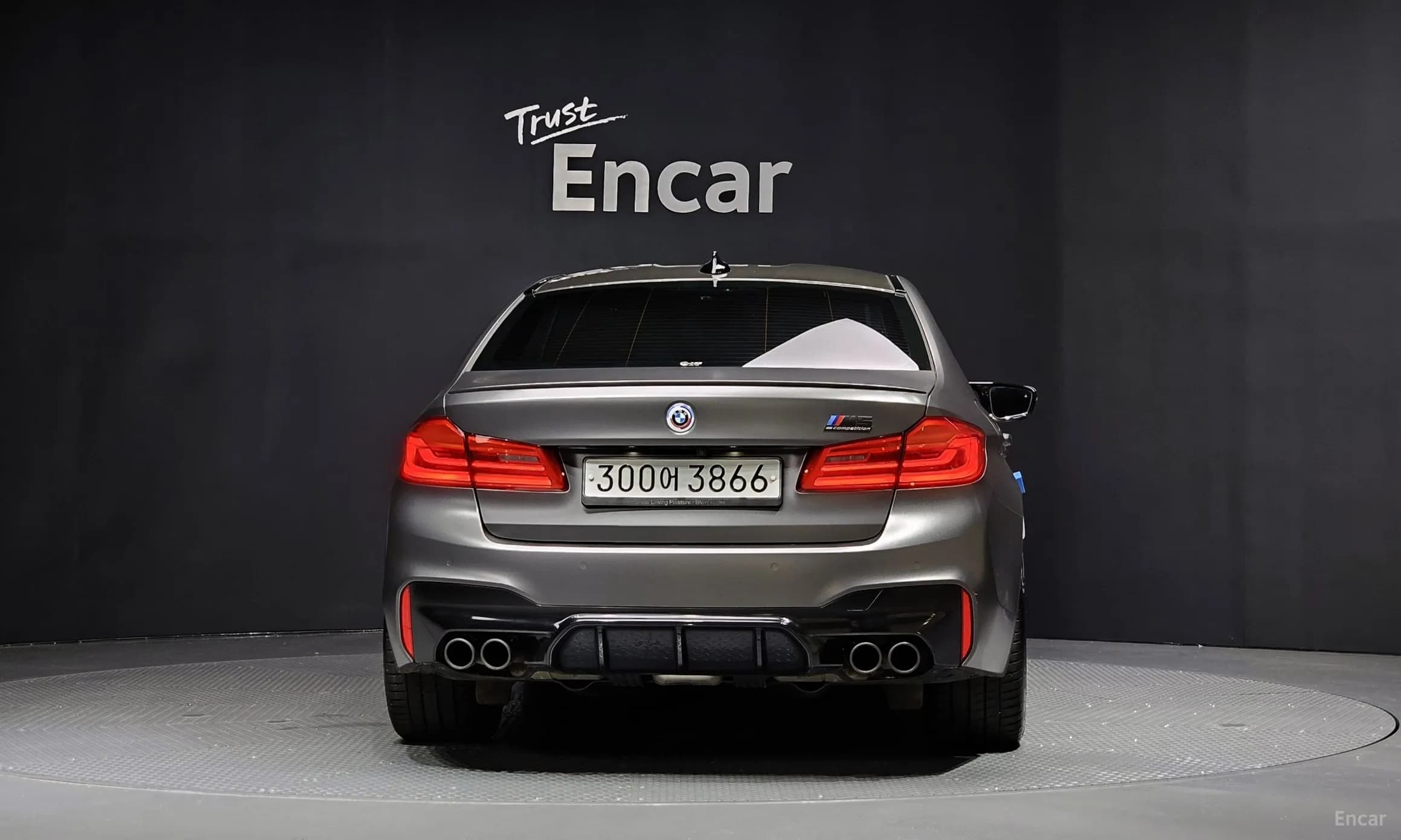 M5 (F90)