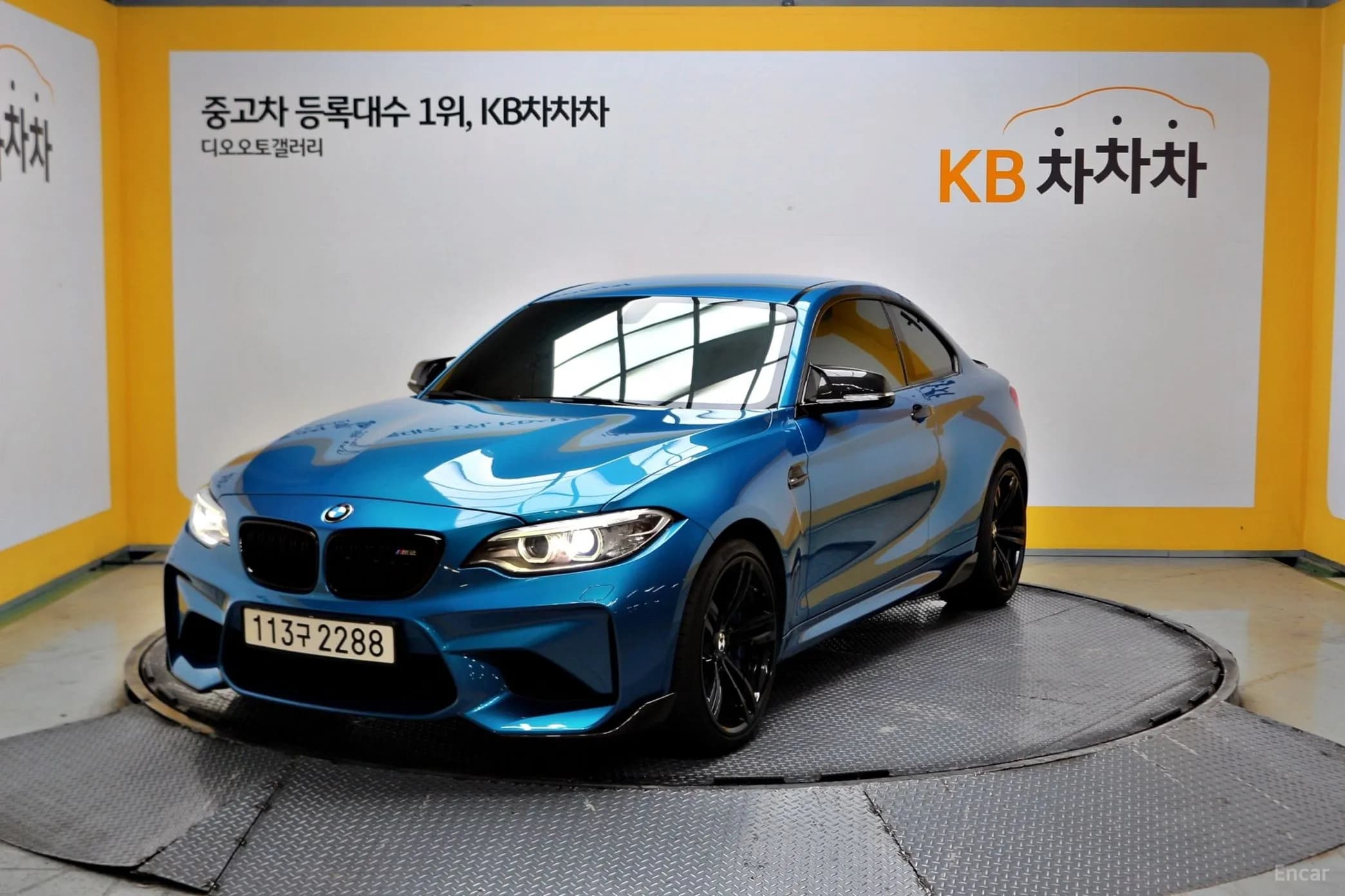 M2 (F87)