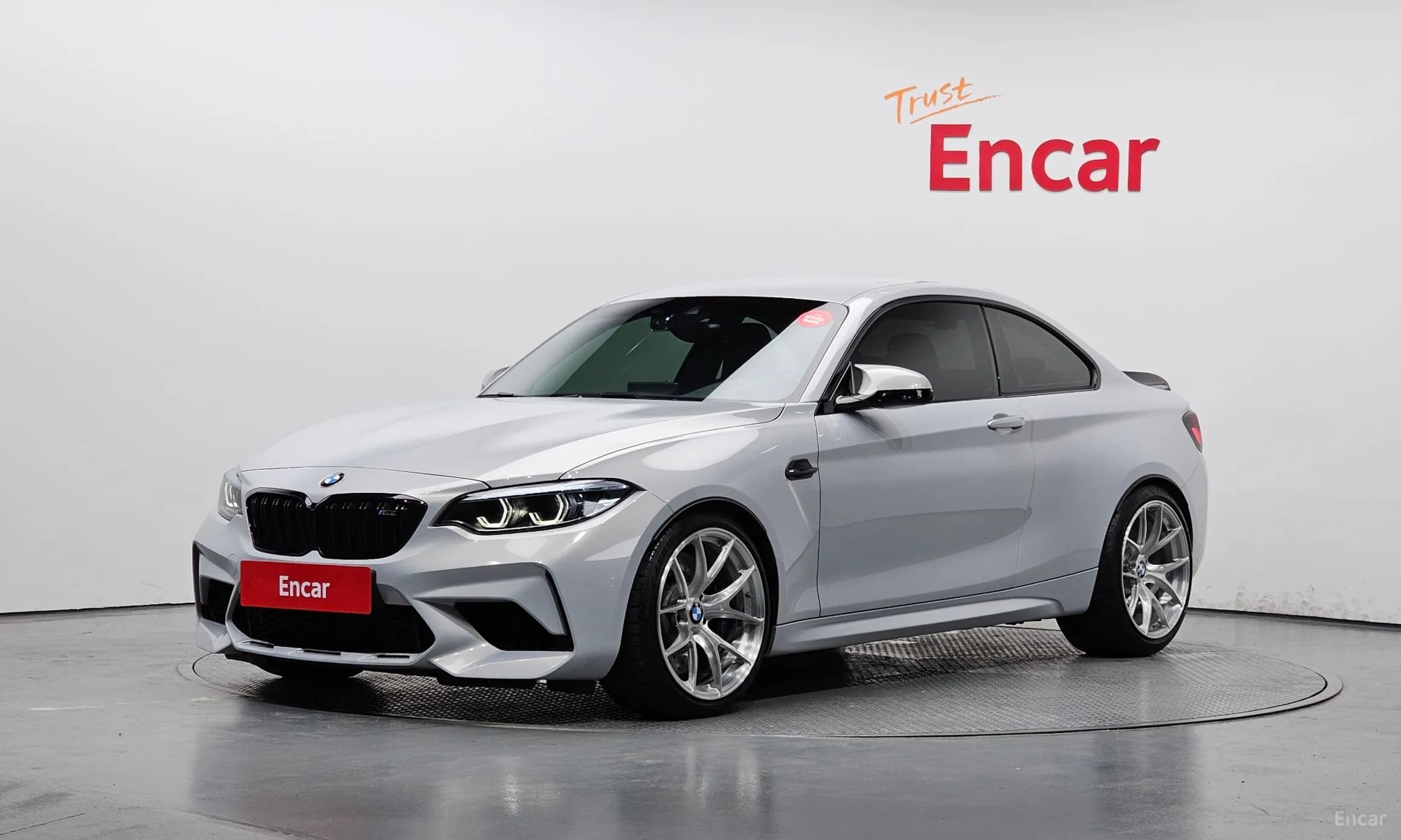 M2 (F87)