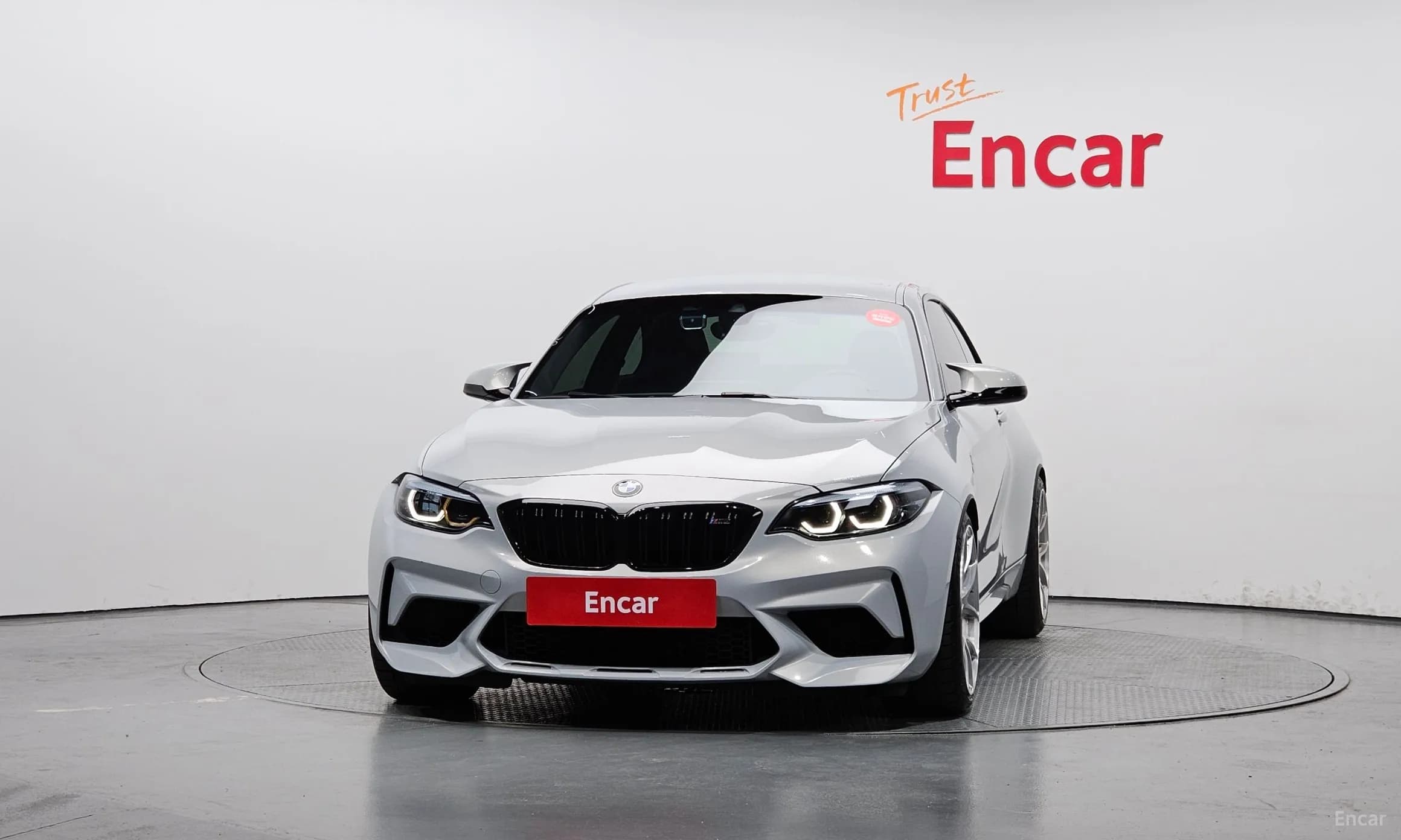 M2 (F87)