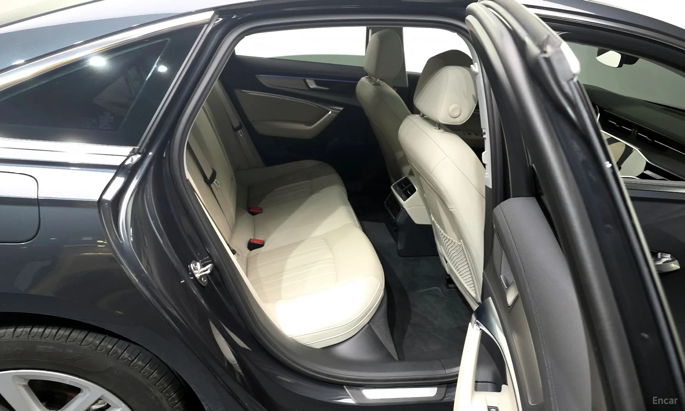 A6 (C8)