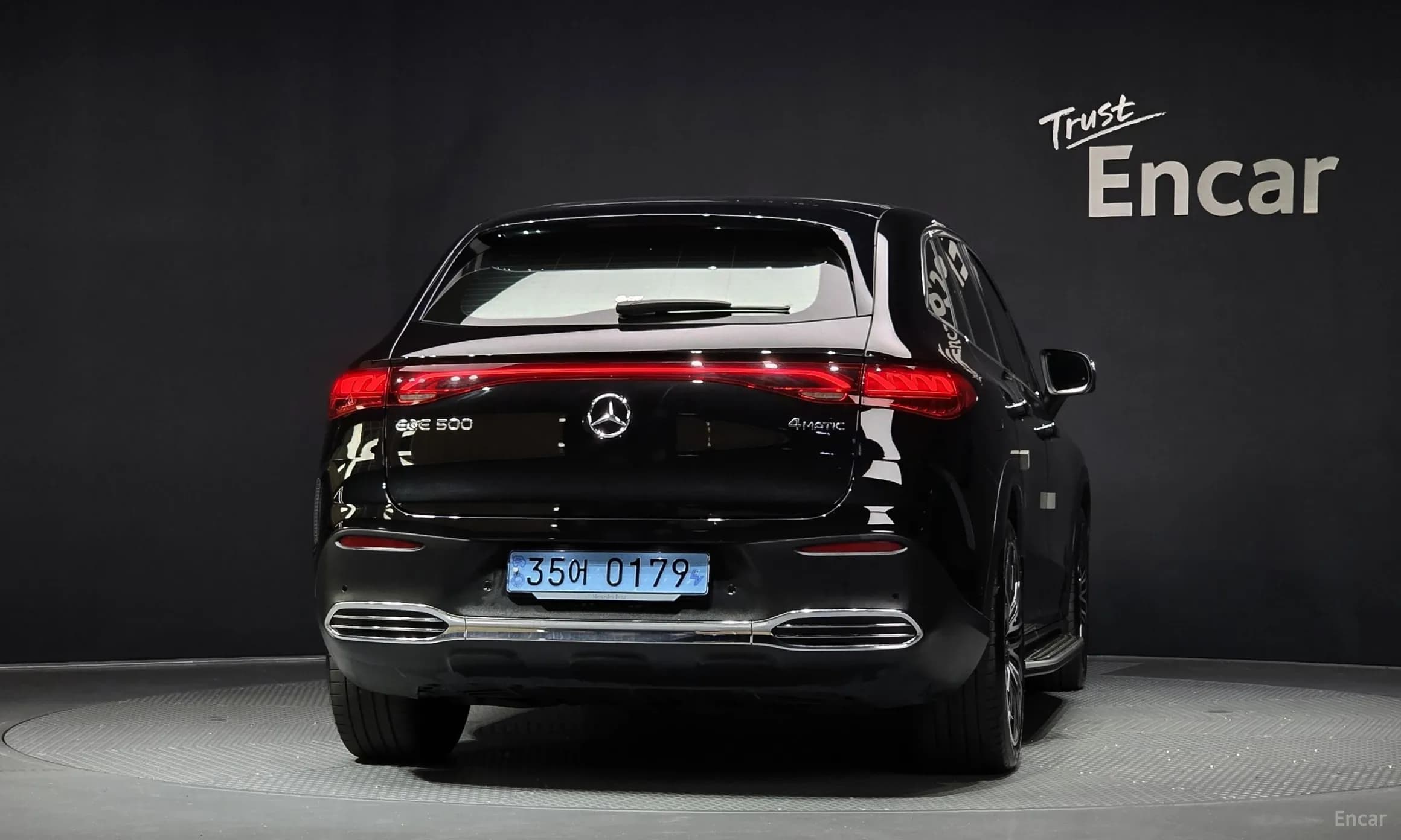 EQE SUV X294