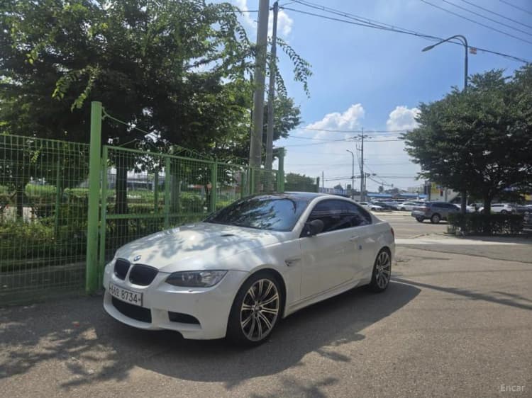 M3 (E90)