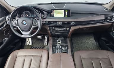 X5 (F15)
