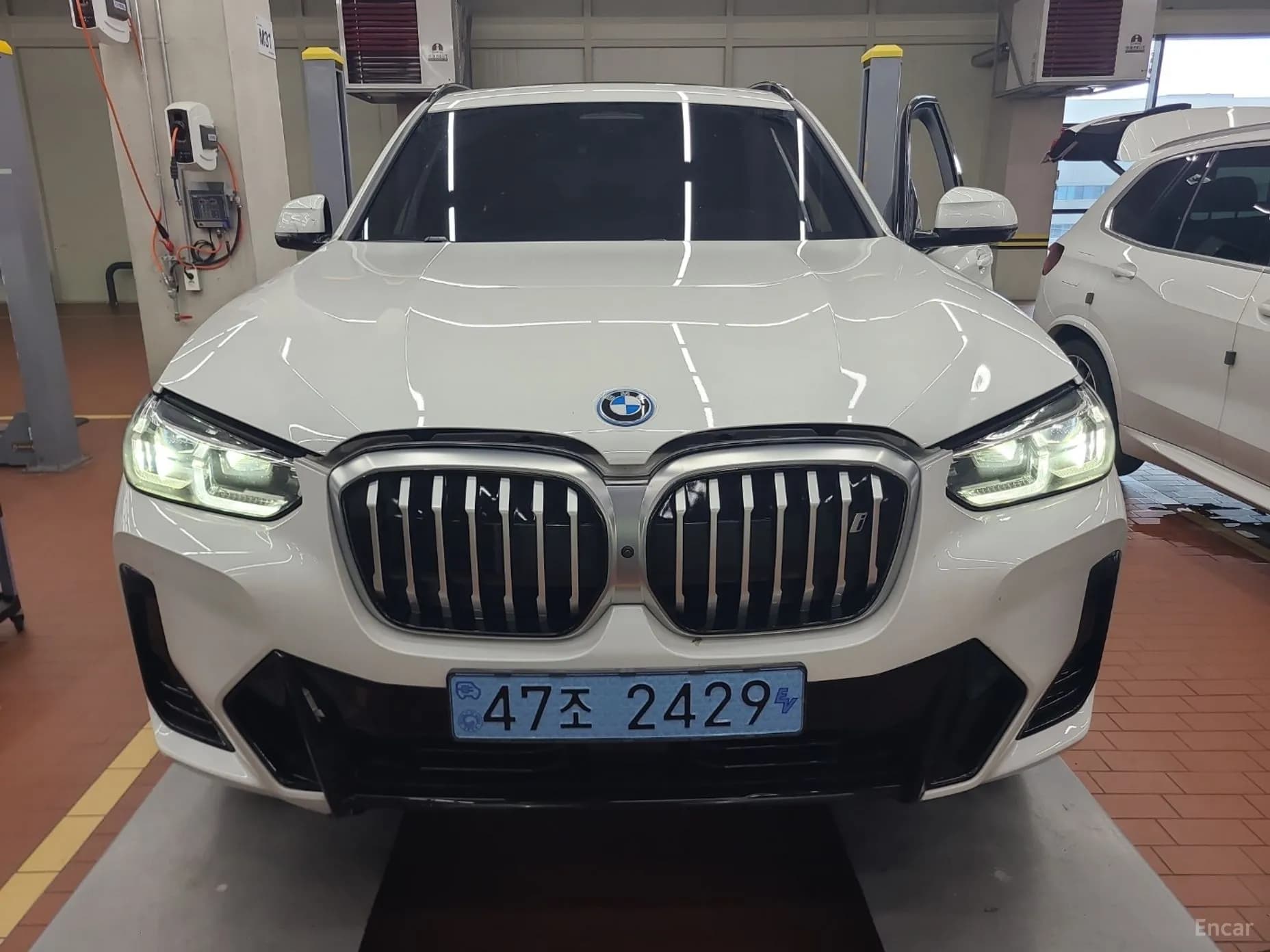 iX3