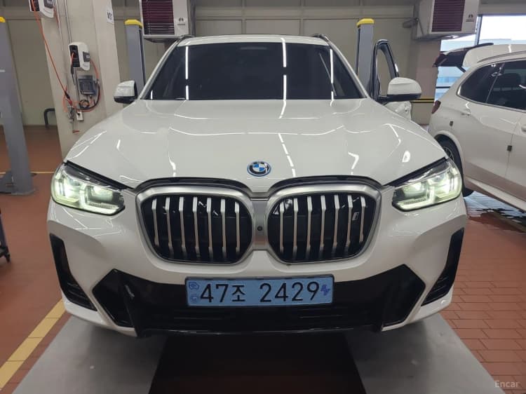 iX3