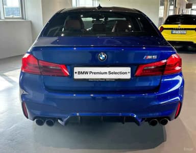 M5 (F90)