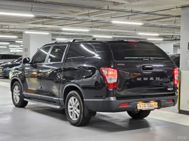 Rexton Sports Khan