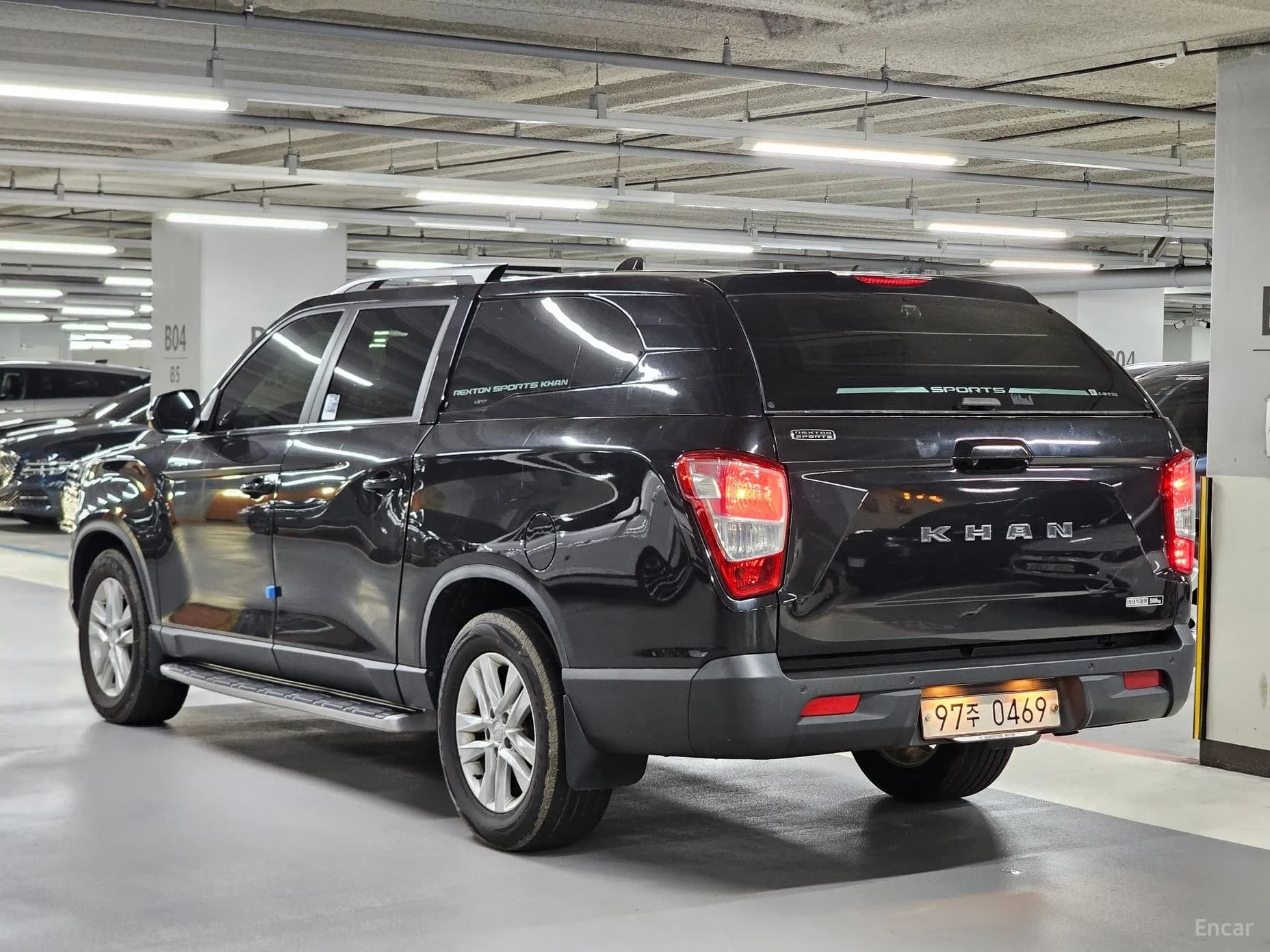Rexton Sports Khan
