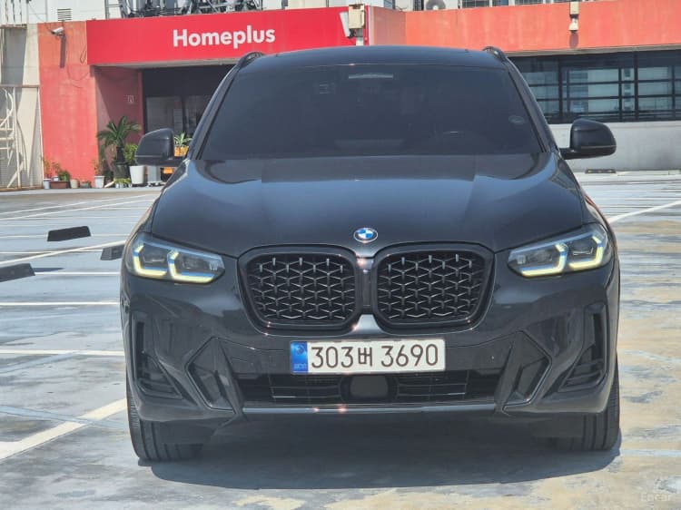 X4 (G02)