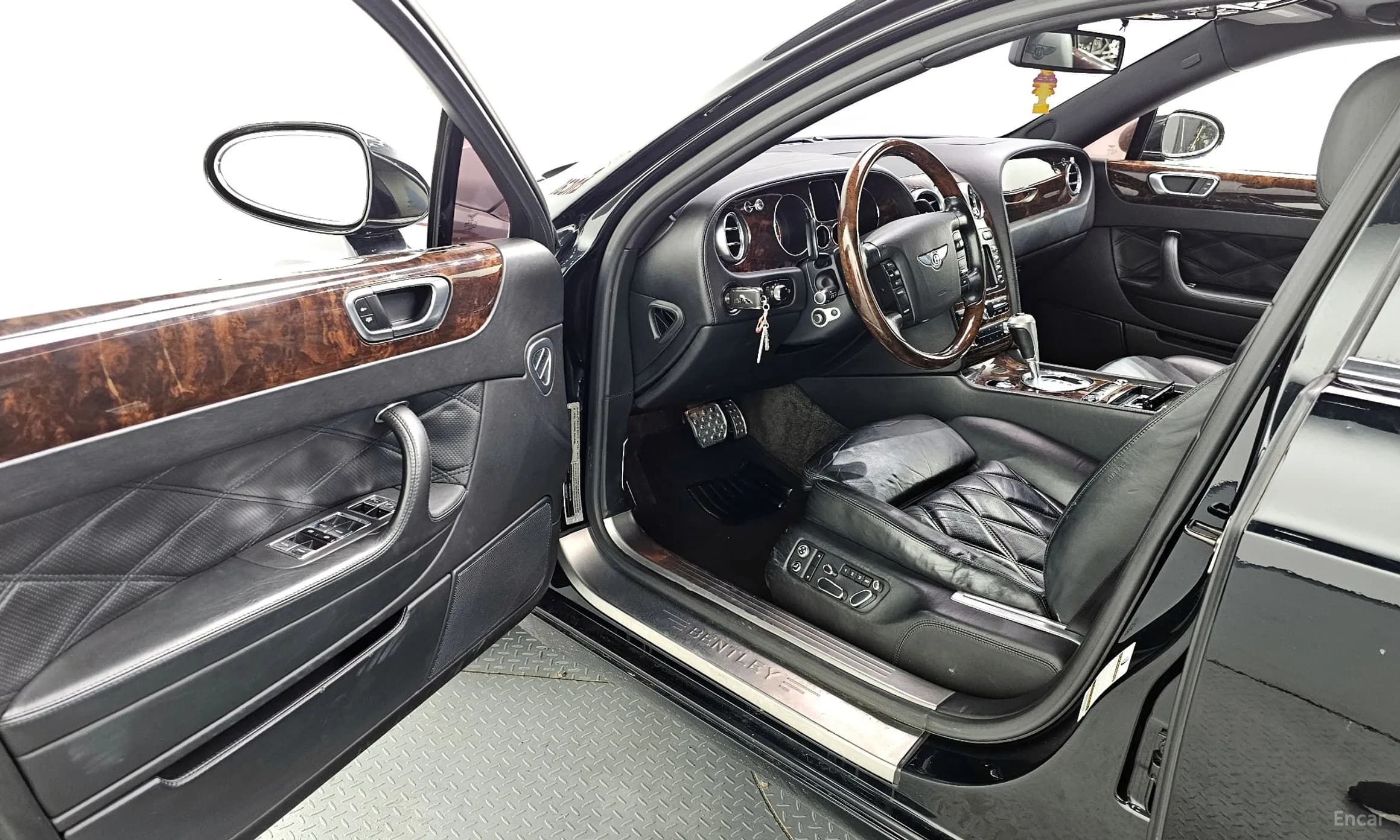 Flying Spur Gen 1