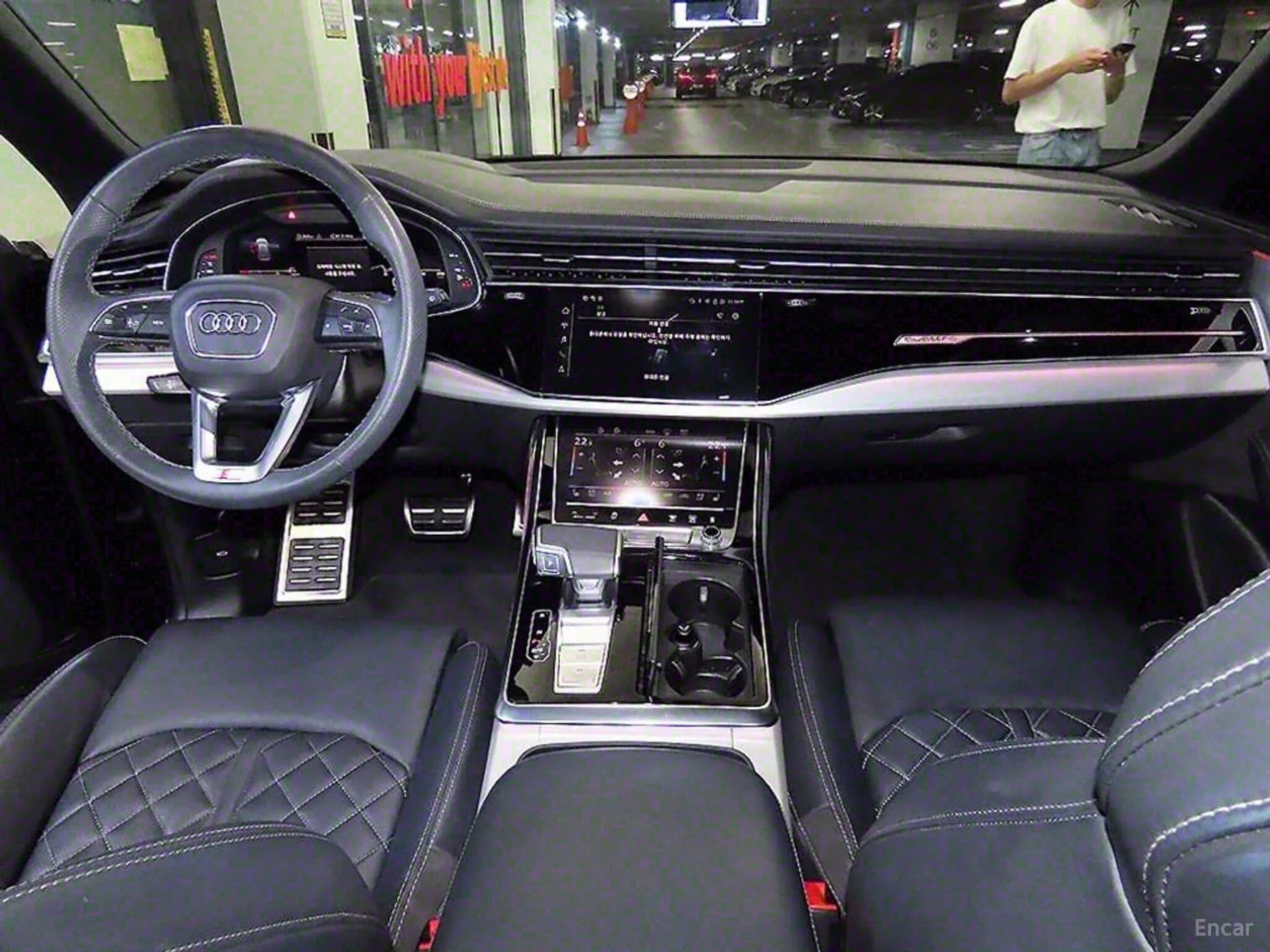 Q8 (4M)