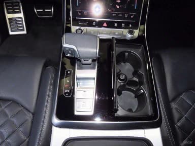 Q8 (4M)