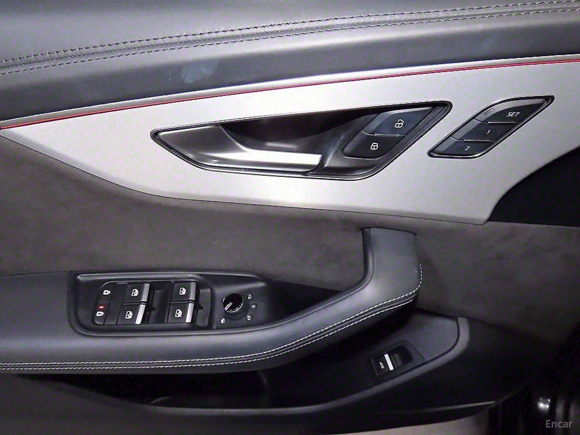 Q8 (4M)