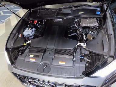 Q8 (4M)