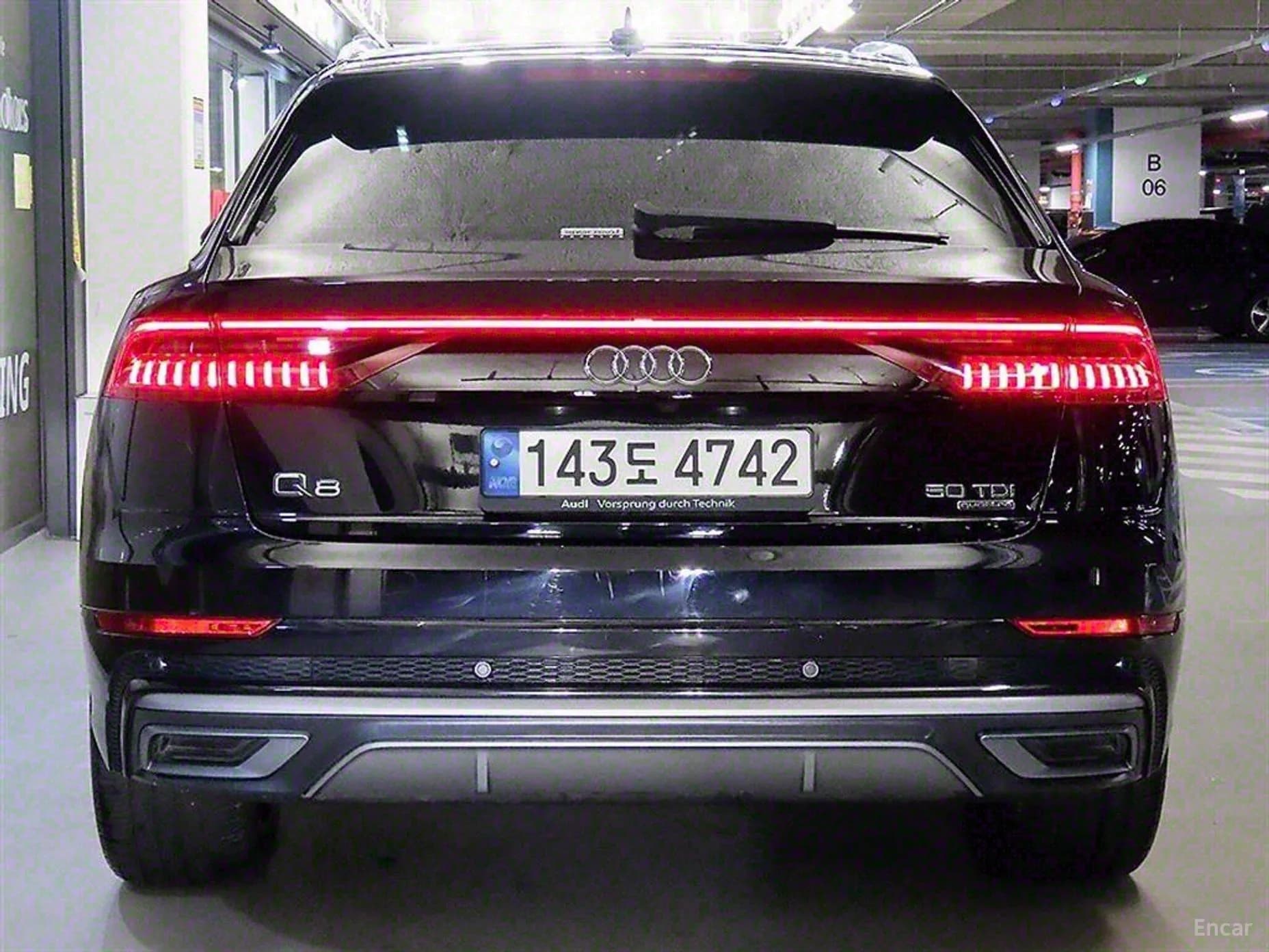 Q8 (4M)
