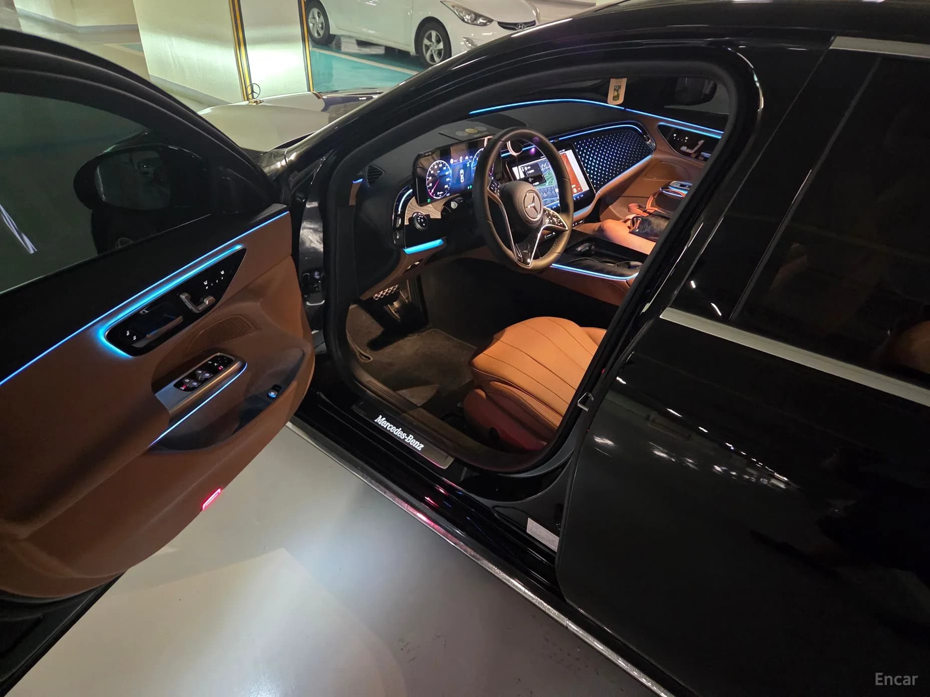 E-Class W214