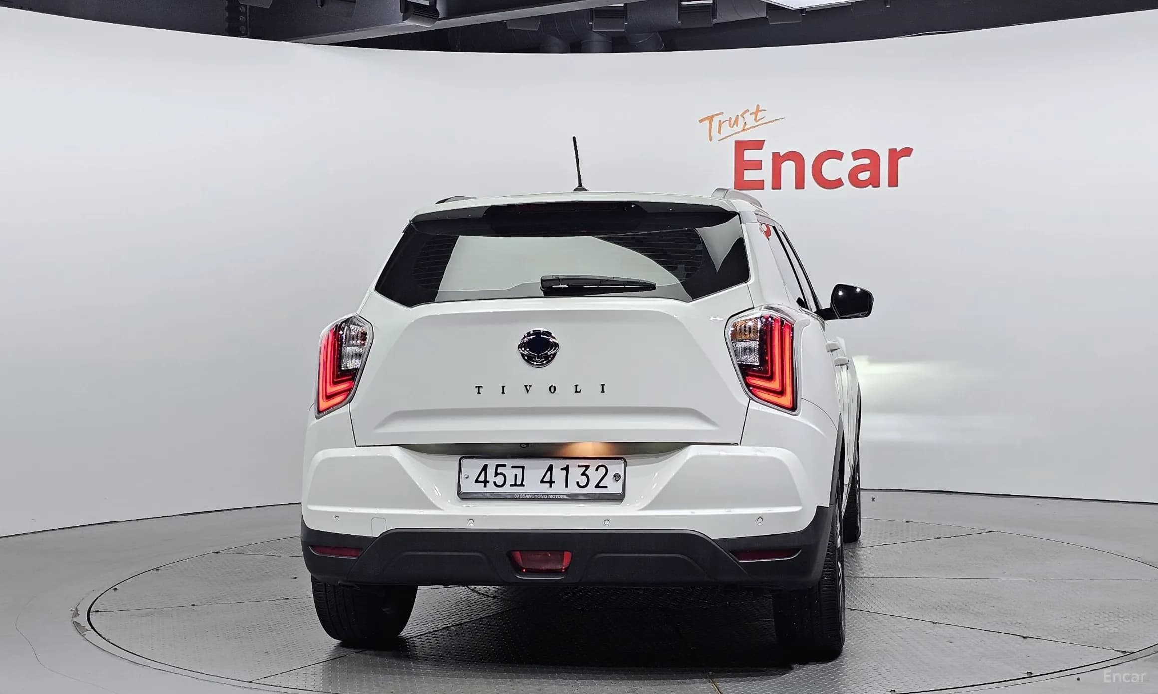 Berry New Tivoli